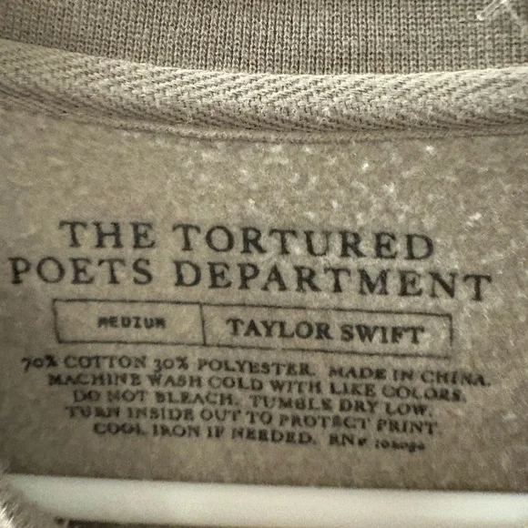 Taylor swift TTPD sweatshirt - Picture 2 of 3